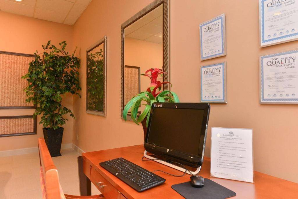 Americas Best Value Inn & Suites 维多利亚 外观 照片