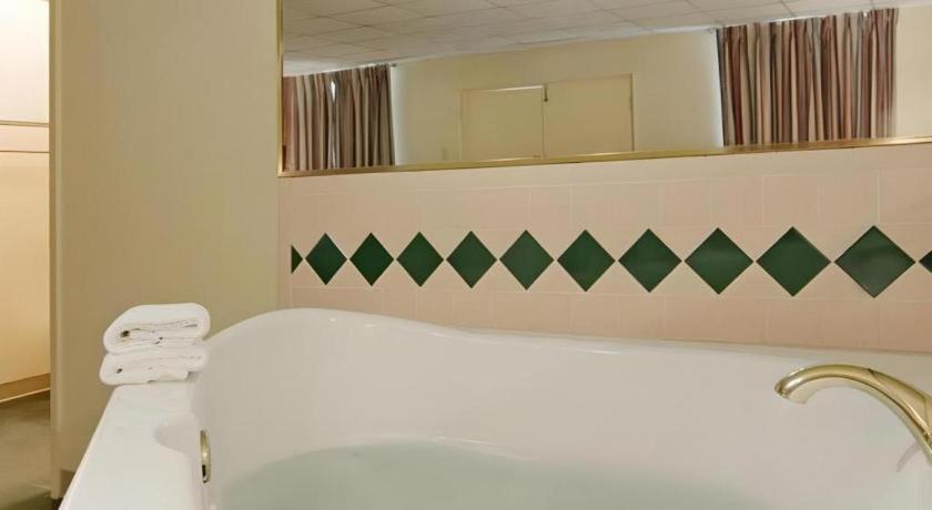 Americas Best Value Inn & Suites 维多利亚 外观 照片